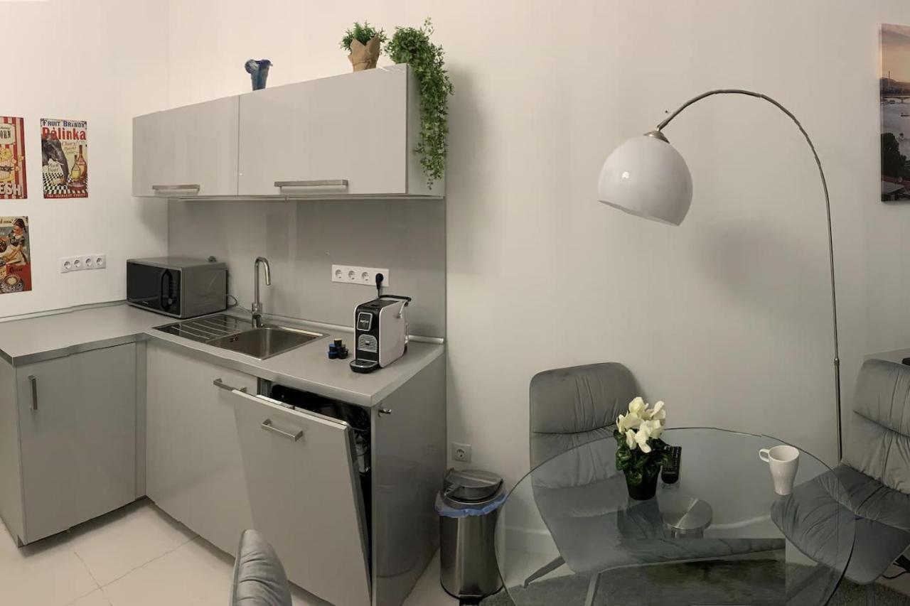 City Corso Apartman Budapeste Exterior foto